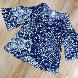 💛Naif Blue & White Mandala Print Cold Shoulder Top Medium